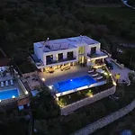 Palma Villa Berati